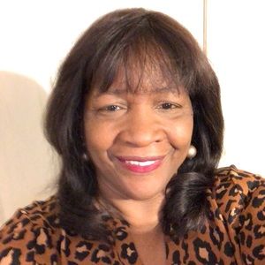 Meet your Posher, Deborah